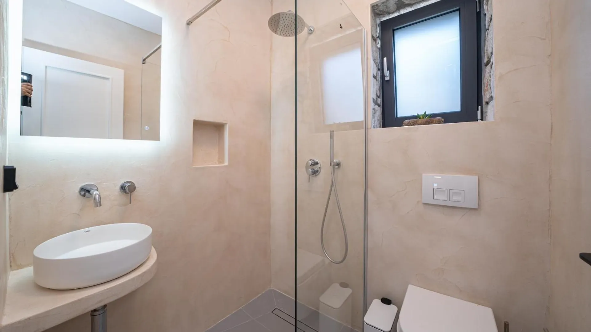 Brand New Stone Villa Aris !! Divarata Greece