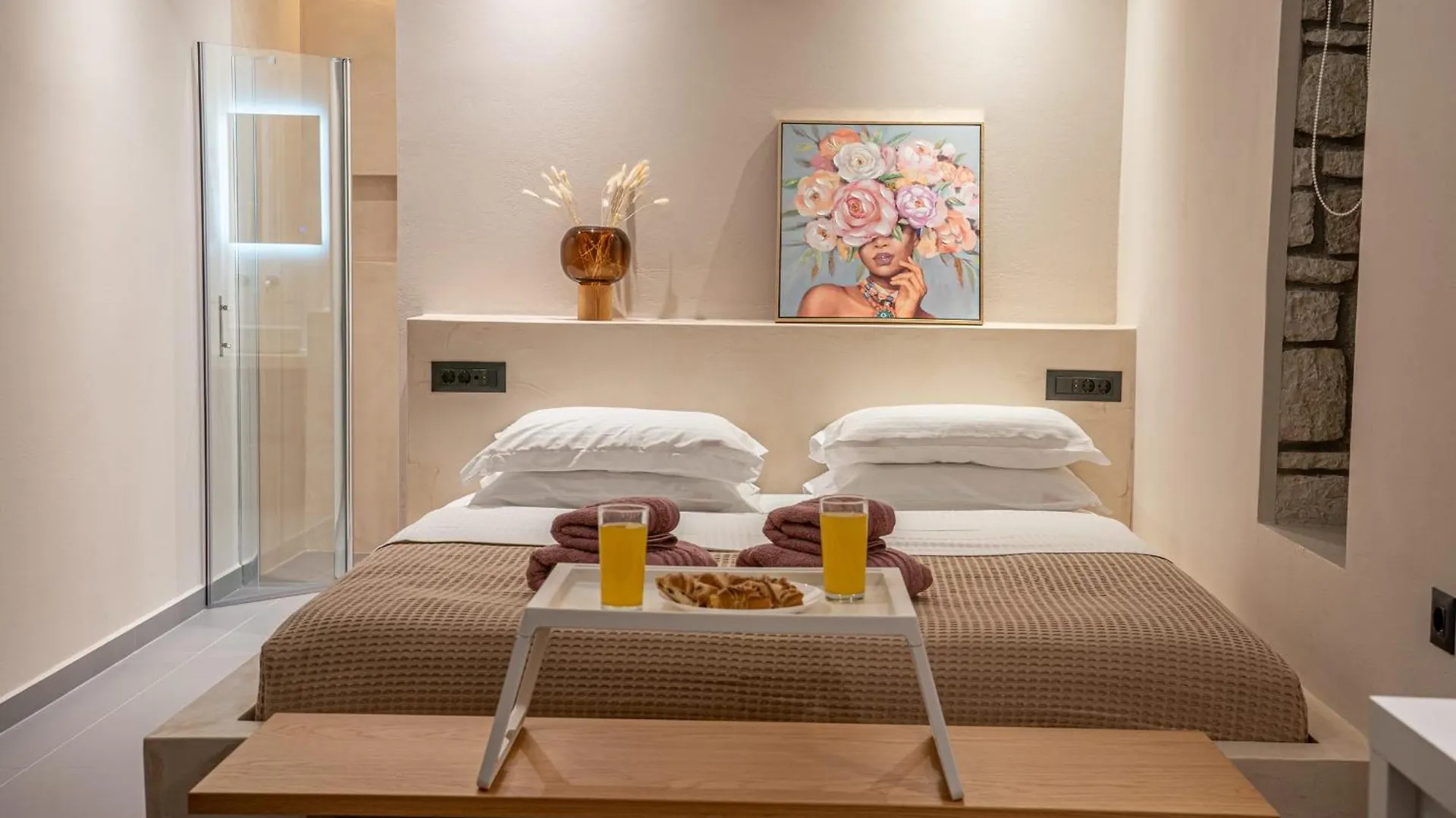 Brand New Stone Villa Aris !! Divarata